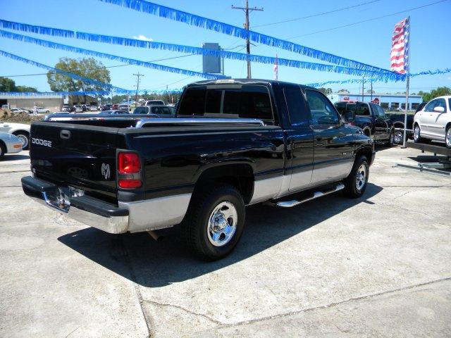 Dodge Ram Pickup 2001 photo 1