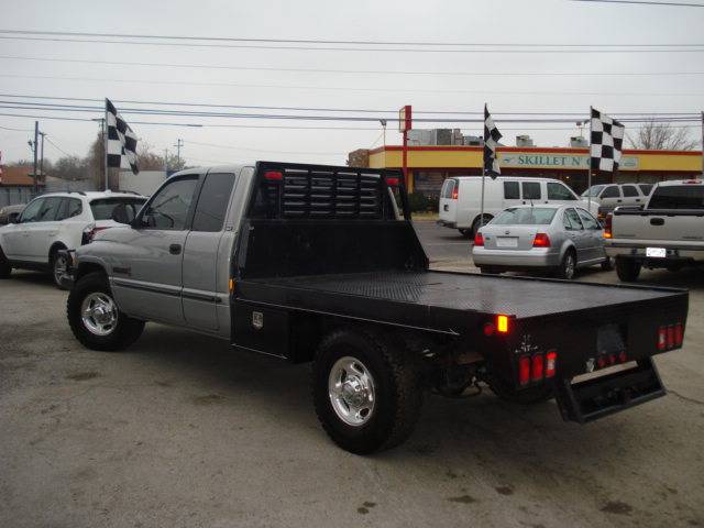 Dodge Ram Pickup 2001 photo 1