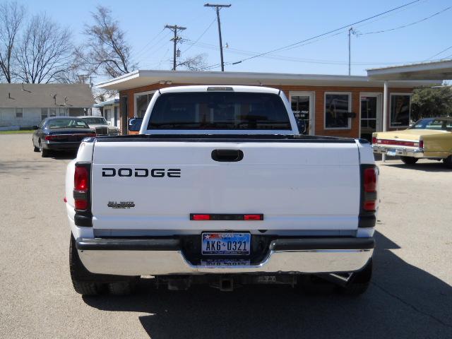 Dodge Ram Pickup 2001 photo 3