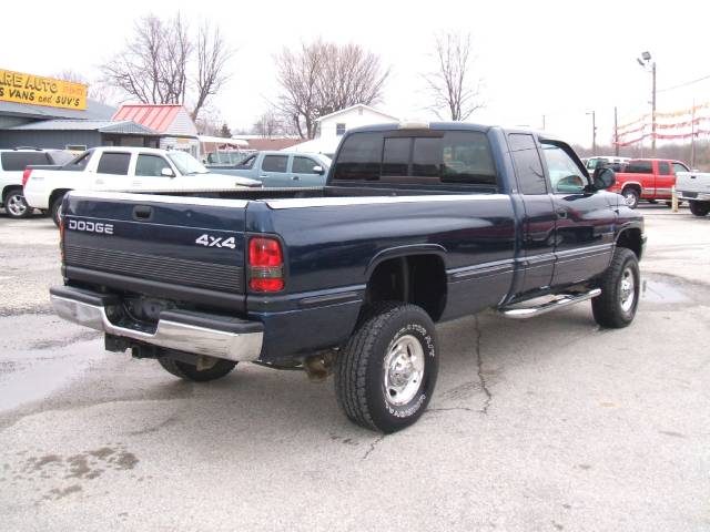 Dodge Ram Pickup 2001 photo 4