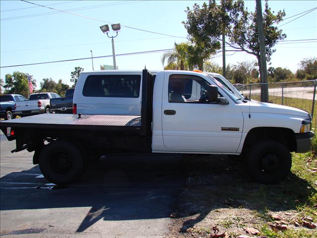 Dodge Ram Pickup 2001 photo 1