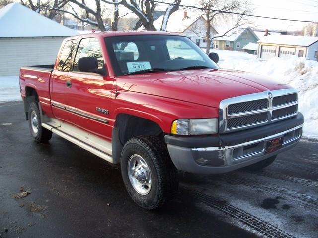 Dodge Ram Pickup 2001 photo 3