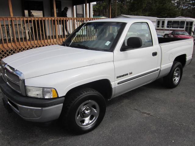 Dodge Ram Pickup 2001 photo 1