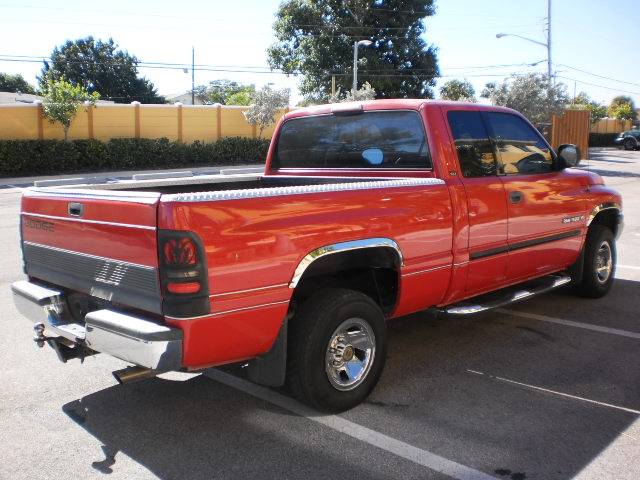 Dodge Ram Pickup 2001 photo 4