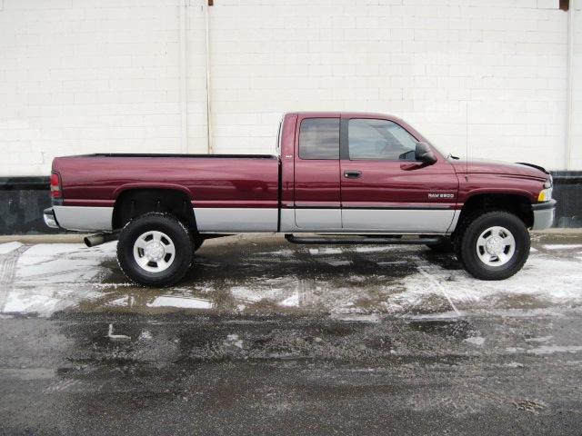 Dodge Ram Pickup 2001 photo 1