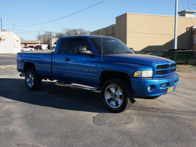 Dodge Ram Pickup 2001 photo 5