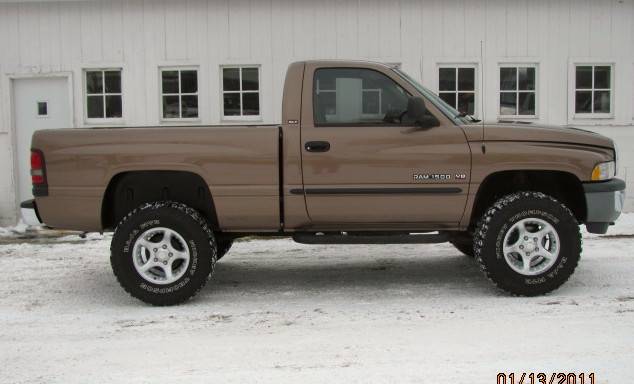 Dodge Ram Pickup 2001 photo 4