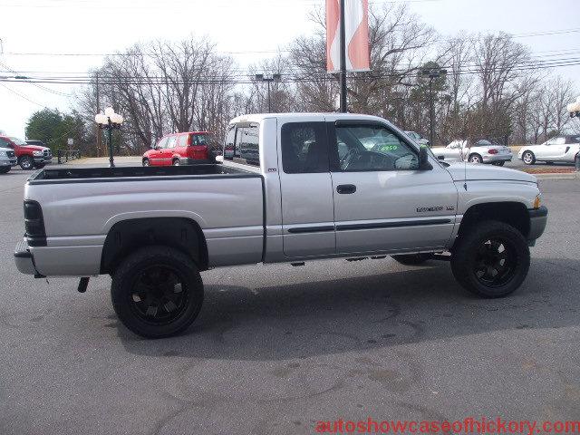 Dodge Ram Pickup 2001 photo 1