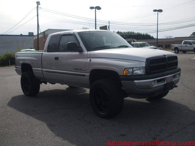 Dodge Ram Pickup 2001 photo 4