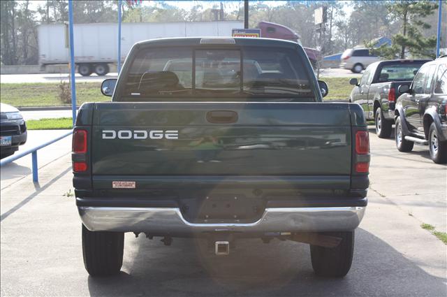 Dodge Ram Pickup 2001 photo 3