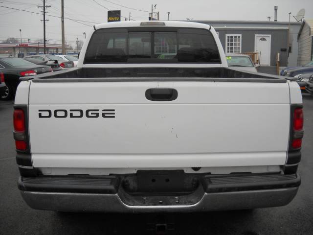 Dodge Ram Pickup 2001 photo 3