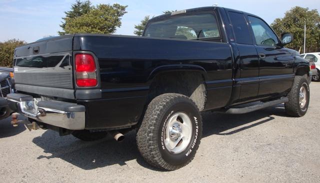 Dodge Ram Pickup 2001 photo 2