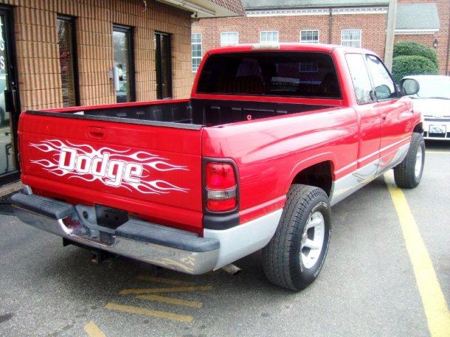 Dodge Ram Pickup 2001 photo 3