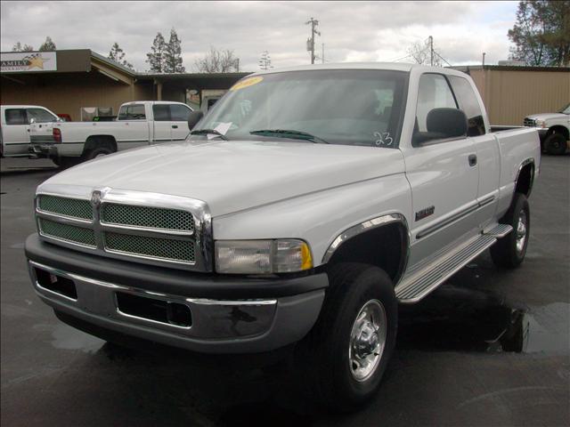 Dodge Ram Pickup 2001 photo 4