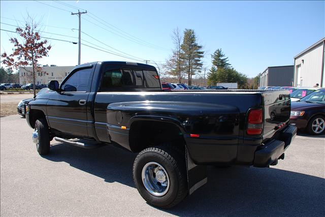 Dodge Ram Pickup 2001 photo 4