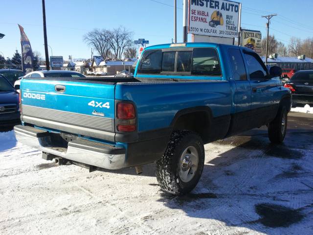 Dodge Ram Pickup 2001 photo 4