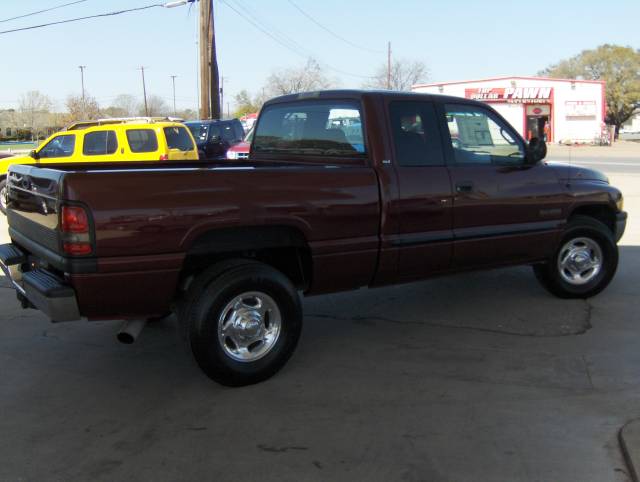 Dodge Ram Pickup 2001 photo 3