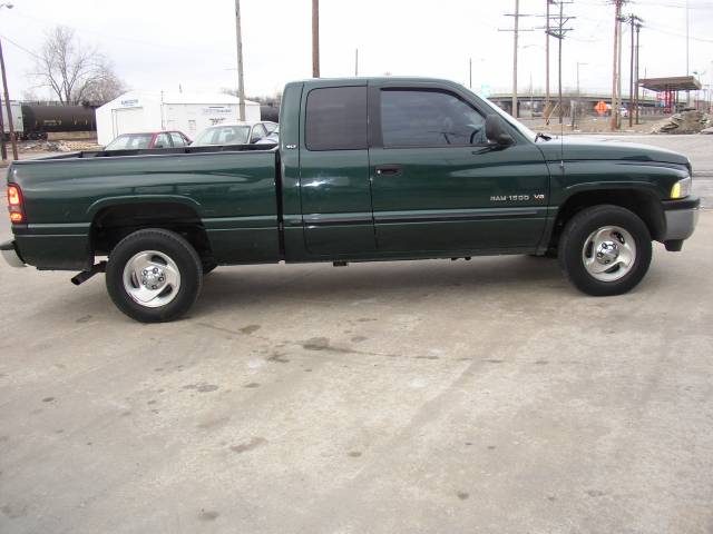 Dodge Ram Pickup 2001 photo 1