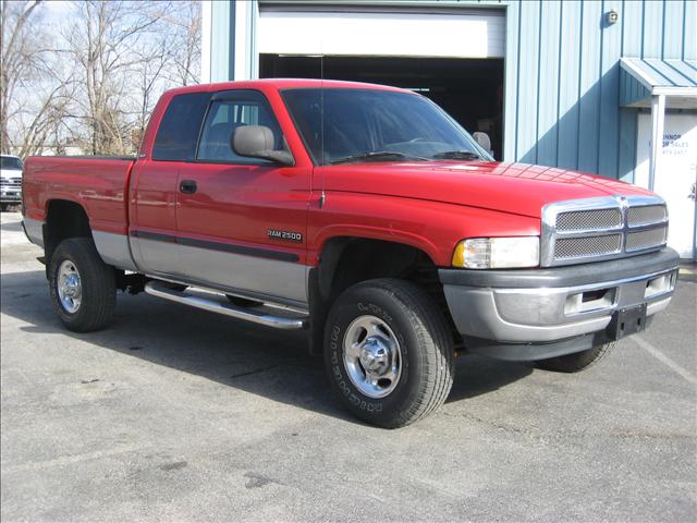 Dodge Ram Pickup 2001 photo 3