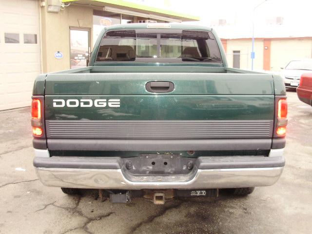 Dodge Ram Pickup 2001 photo 2