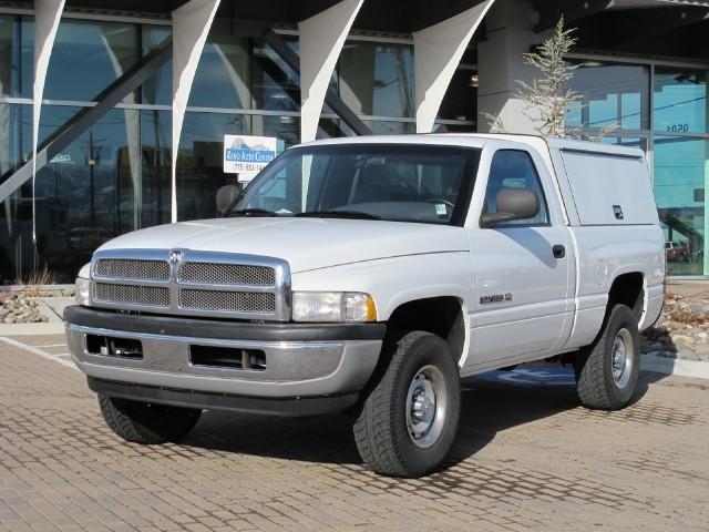 Dodge Ram Pickup 2001 photo 2