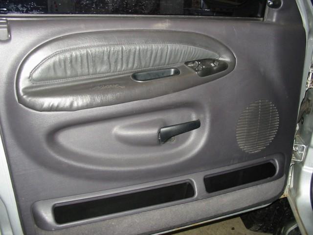 Dodge Ram Pickup 2001 photo 3