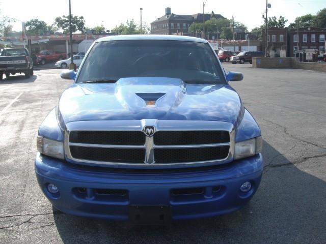 Dodge Ram Pickup 2001 photo 1