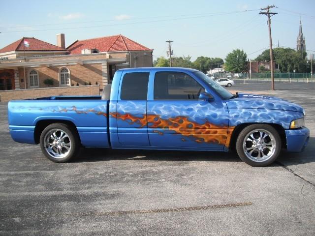 Dodge Ram Pickup 2001 photo 3