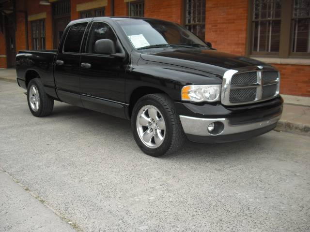 Dodge Ram Pickup 2002 photo 1