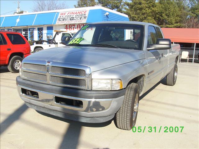 Dodge Ram Pickup Base Pickup