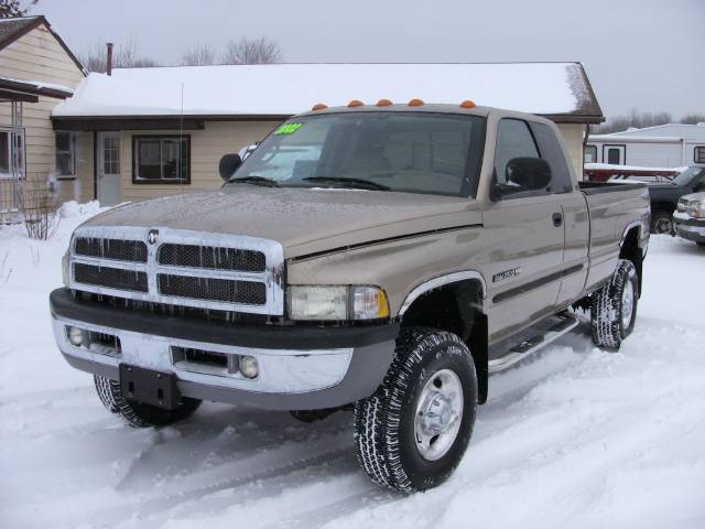 Dodge Ram Pickup 2002 photo 3