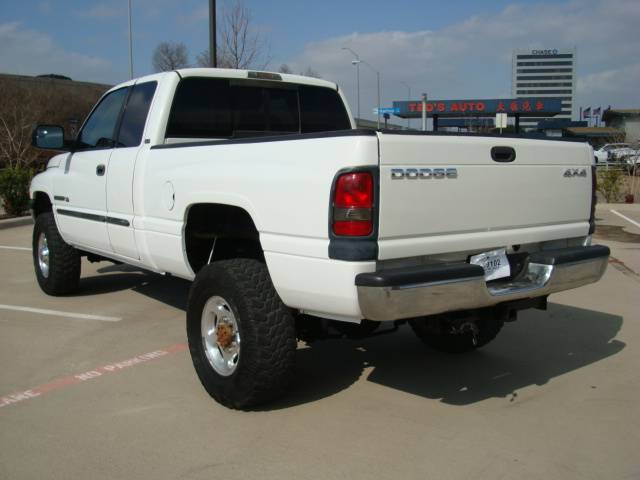 Dodge Ram Pickup 2002 photo 3