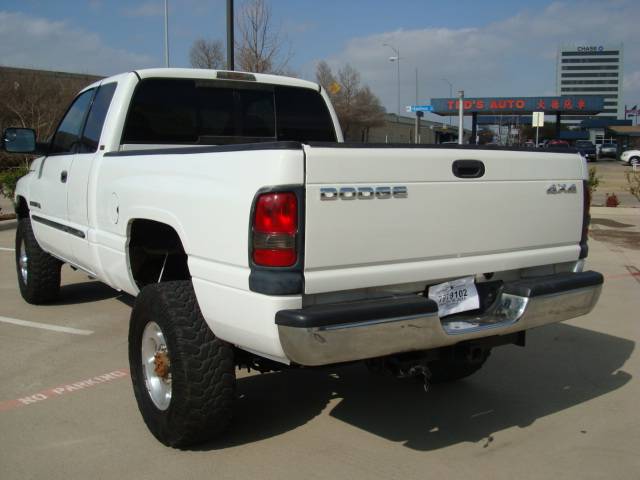 Dodge Ram Pickup 2002 photo 4