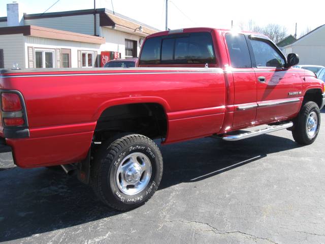 Dodge Ram Pickup 2002 photo 3