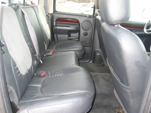 Dodge Ram Pickup 2002 photo 3