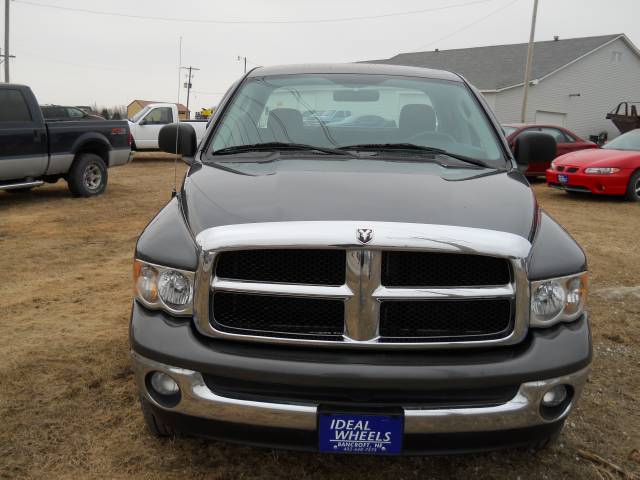 Dodge Ram Pickup 2003 photo 1