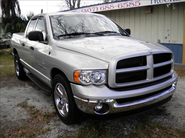 Dodge Ram Pickup 2003 photo 1