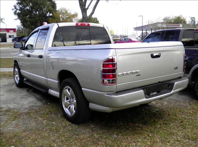 Dodge Ram Pickup 2003 photo 3