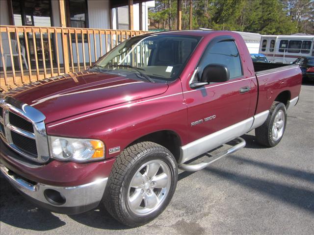 Dodge Ram Pickup 2003 photo 1