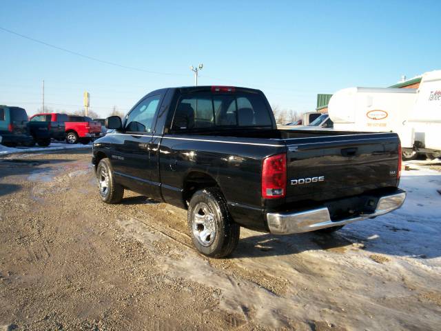 Dodge Ram Pickup 2003 photo 2