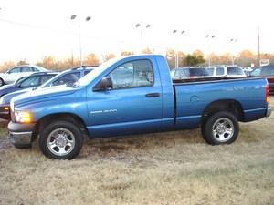 Dodge Ram Pickup 2003 photo 2