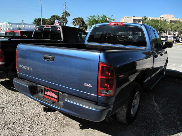 Dodge Ram Pickup 2003 photo 3