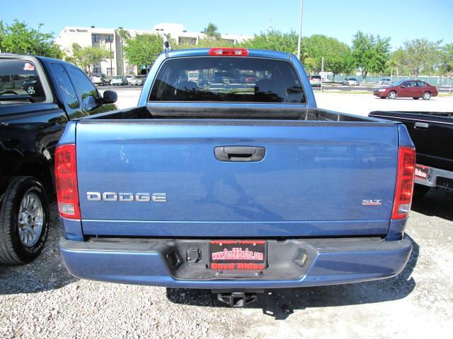 Dodge Ram Pickup 2003 photo 4