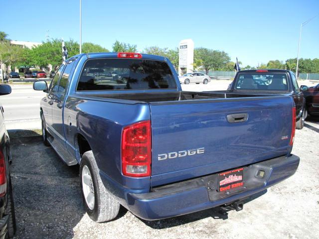 Dodge Ram Pickup 2003 photo 5