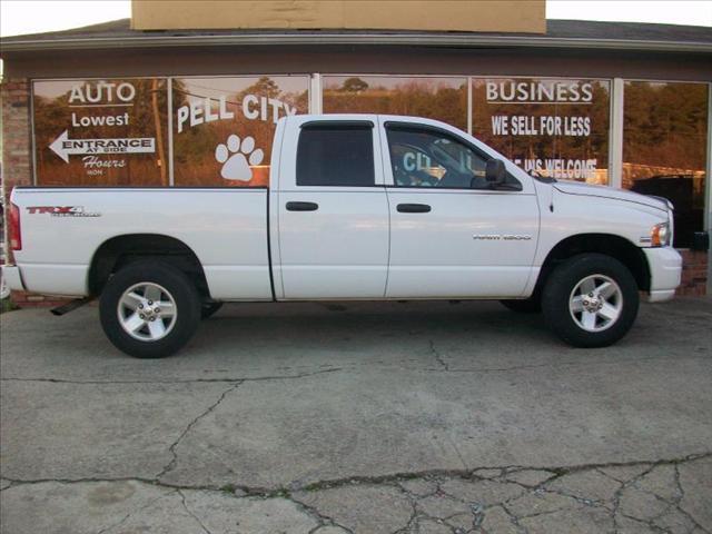 Dodge Ram Pickup 2003 photo 1