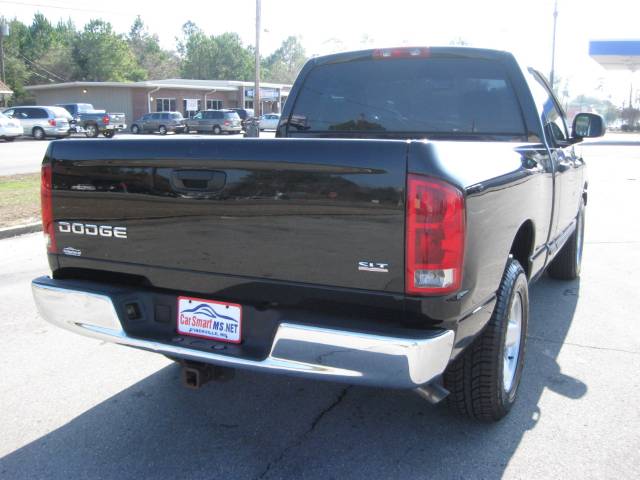 Dodge Ram Pickup 2003 photo 3