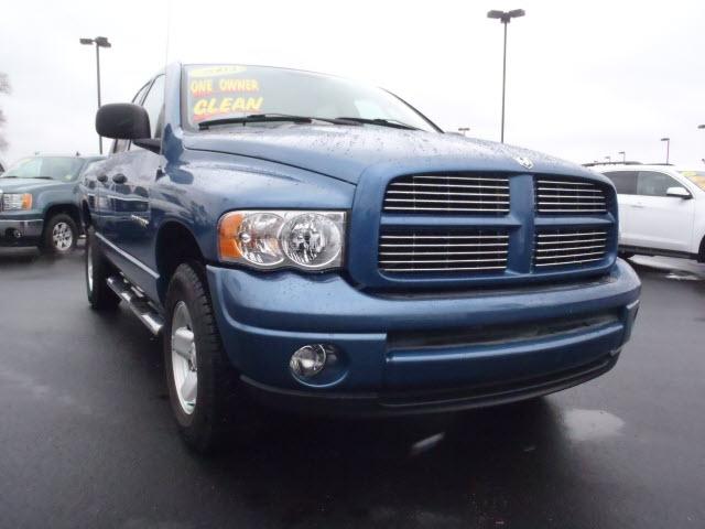 Dodge Ram Pickup 2003 photo 1