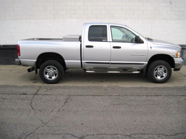 Dodge Ram Pickup 2003 photo 1