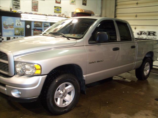 Dodge Ram Pickup 323i 4dr Sdn Sedan Pickup