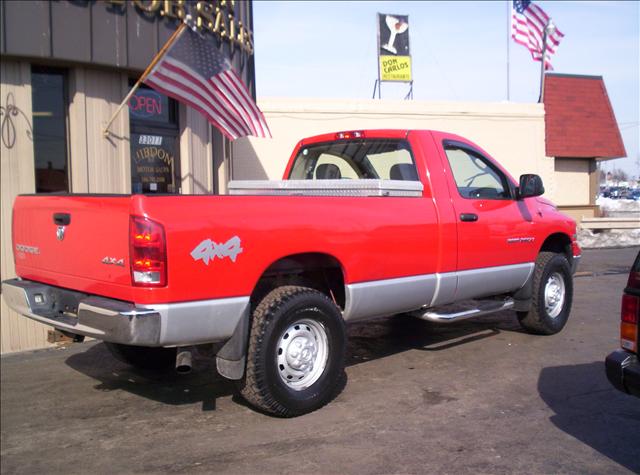 Dodge Ram Pickup 2003 photo 4